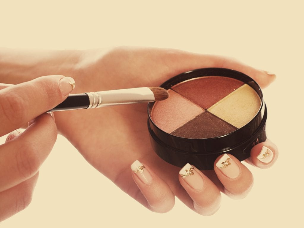 Loose Pressing powder To Set Office Makeup