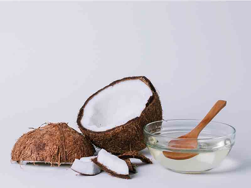 Get Rid Of Eye Bags With Coconut Oil