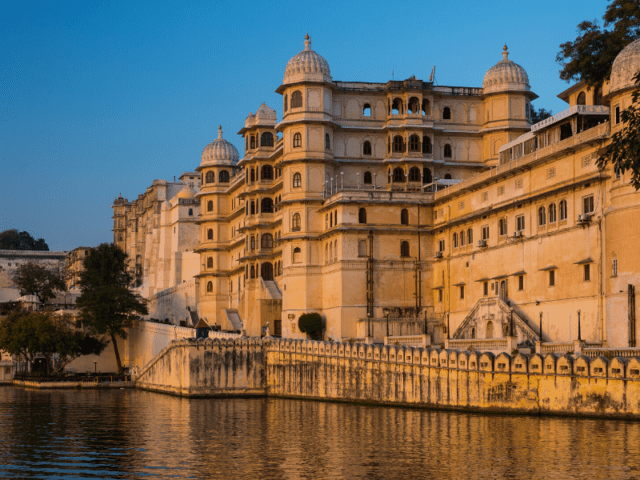 Take Your Exotic Babymoon Trip To Udaipur