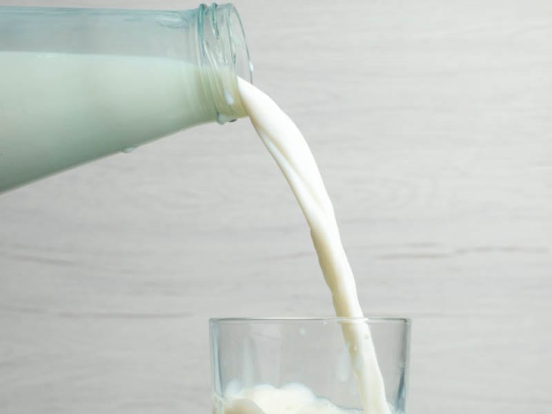 Fight Oily Skin With Milk Mask